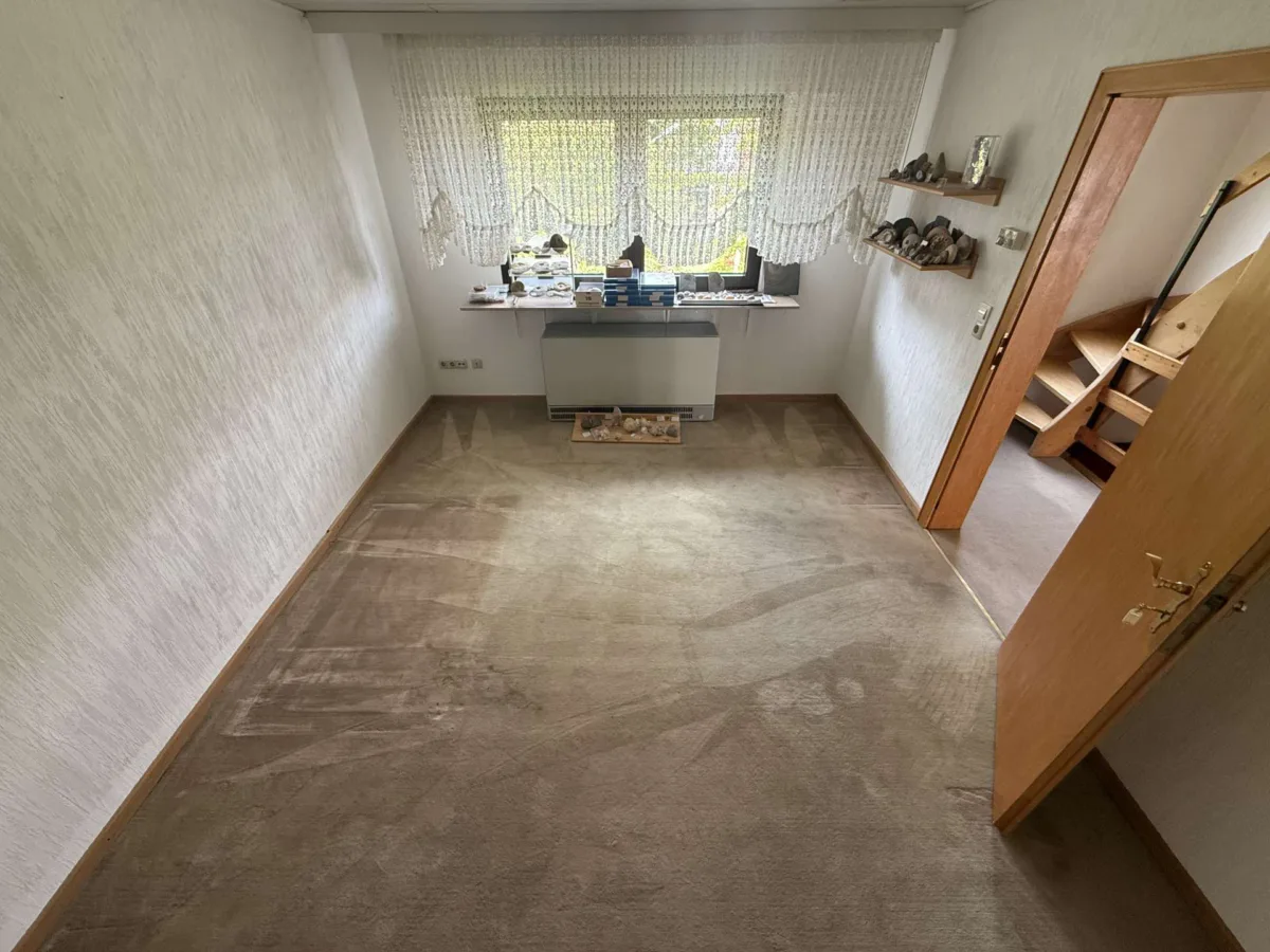 Schlafzimmer, DG